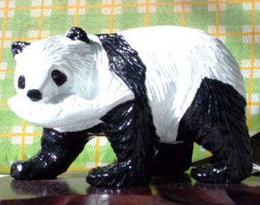 網友大改土產《木雕熊》北海道的各位～抱歉惹（塗）