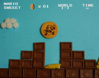 《用零食做瑪利歐1-1關卡》對付雜魚通通吃掉就好♪