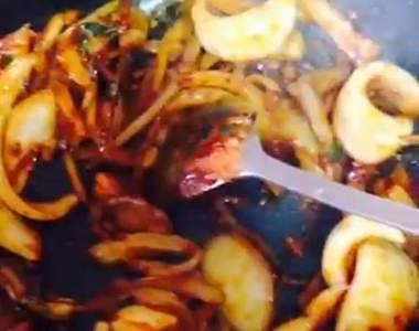 《韓國泡麵新吃法》多加點料更爽口