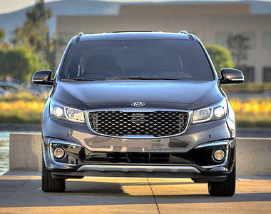 2015年式《Kia Sedona》大改款紐約帥氣登場