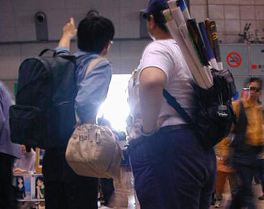 90年代的潮宅穿搭 古早秋葉原勇者們穿這樣上街滴