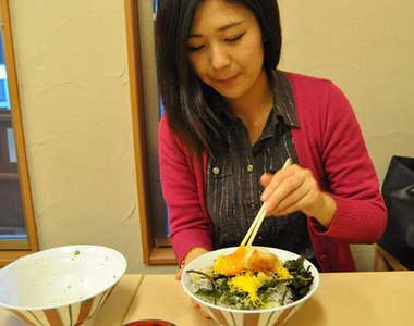 《魩仔魚丼吃到飽》絕對赤字賠錢也要賣下去