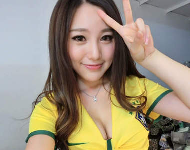 劉奕寧Lynn　又可愛又清新又性感的美美車模YO~