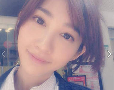 王晴Serene　阿Q妹這回拍了一口茶香迴盪的新廣告