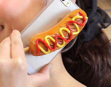 美食手機殼 掛一條熱狗在臉上才叫真煞氣