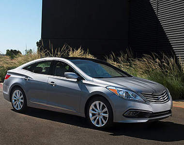 2015年式《現代Azera》動感開進新大陸