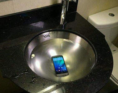 網友發現HTC One (M8) 還有隱藏功能未公佈  竟然是....