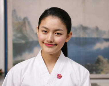 北韓五大美女　在這裡真的是天然的尚好喔（姆指）