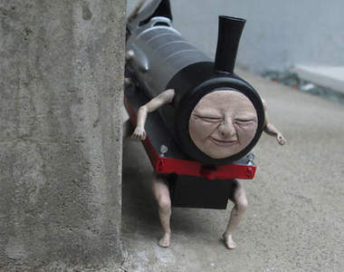 網友自製《人形火車頭》多了手腳噁心度加倍wwww