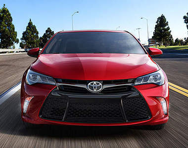 美規《Toyota Camry》紐約車展小改款登場