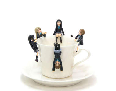 《k-ON!杯緣子》跟輕音部的成員們一起共用下午茶的感覺真好❤