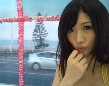 AV魔鏡號引退　拍過無數動作片的名車下台一鞠躬