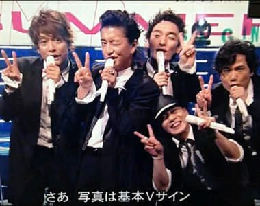 日本流行《拍照POSE》大調查　職業不同姿勢也跟著不一樣