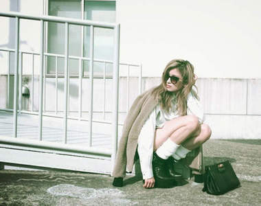 《泡泡襪》流行再燃　穿在Rola腳上就是特別可愛啊～（光）