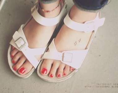 《極簡風刺青》讓你一輩子的時尚永遠看不膩