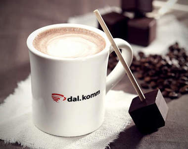 韓咖啡廳《方塊巧克力牛奶》想多濃就自己攪拌~