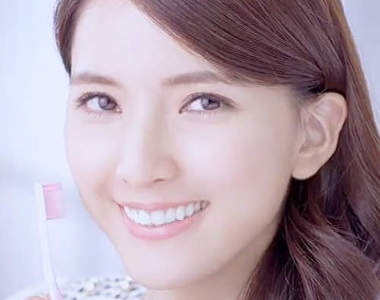 怦然美女 陳匡怡 刷樂女孩廣告太美看不膩啦