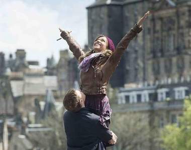 蘇格蘭歌舞片《愛在陽光燦爛時》走1000哩只為倒在家門口(唱)