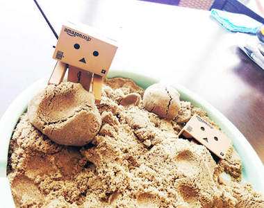 《SEGA玩沙遊戲機台》真的是小朋友去旁邊玩沙了www