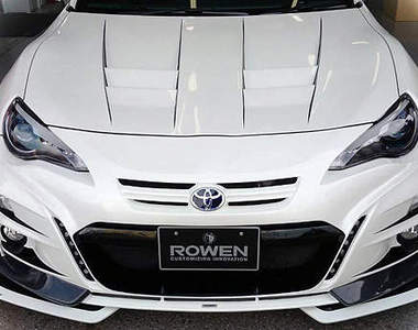 勁裝上身《Toyota 86》還有閃閃動人車頭燈