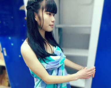 《蚊帳床單婚紗》千萬不要掉下來喔>///<