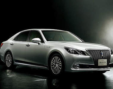 日本新改良《Toyota Crown》四輪驅動 + Hybrid更迷人