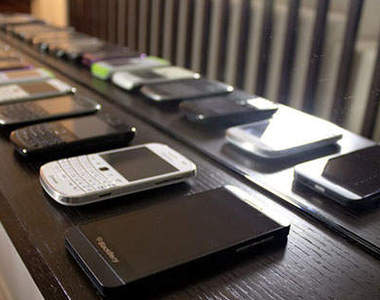 國外調查:「土豪金國家」最暢銷的手機TOP 10  第一名居然是....