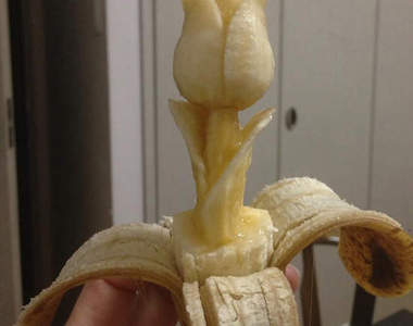 《香蕉雕刻》我想香蕉花應該是長這樣吧...