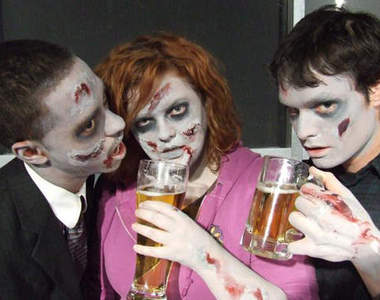 醉漢跟殭屍的共通點　這就是撿屍的由來嗎ww