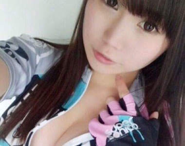 寫真女星的變裝秀 萬聖節當天的性感COSPLAY