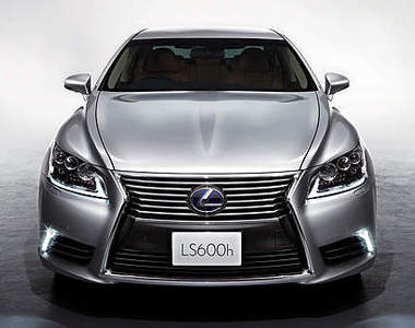 2015年式《Lexus LS》當家旗艦再進化