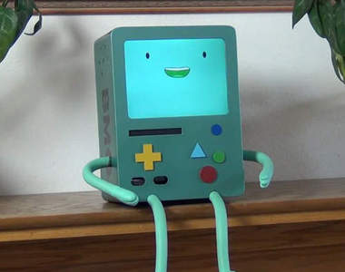 探險活寶《嗶莫BMO》最強的萬能播放器實體化