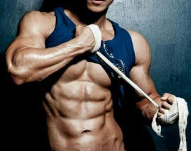 韓《警界張赫》一身肌肉好吸睛>///<