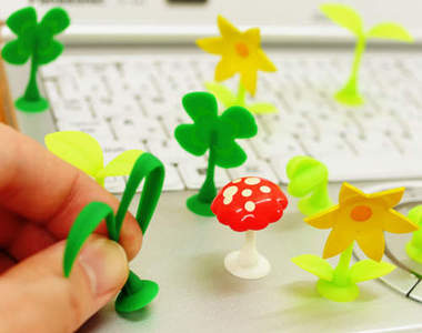 辦公室療癒小物《鍵盤小草》會隨著你打字搖擺呢♥