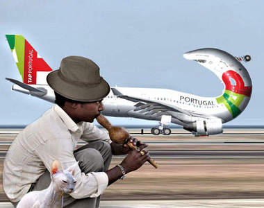 超驚悚飛機降落影片　記得上了飛機要隨時把安全帶綁好喔