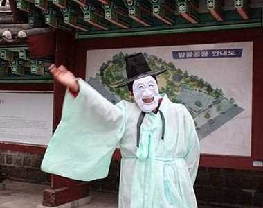 韓網友《新年瘋狂事》新的一年就該來點不一樣的XD