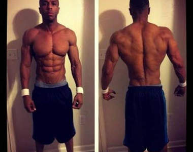 上寬下窄《腿細肌肉男》健身也別忘了練腿啊......