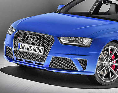 超經典《Audi RS4 Nogaro Selection》向前輩RS2致敬