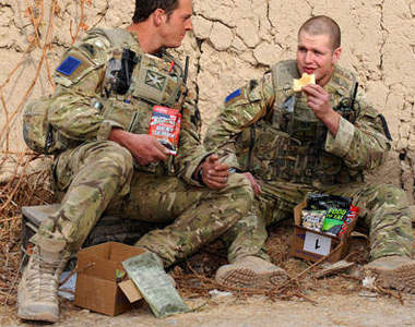 各國軍用乾糧包大PK   裡面到底放了哪些東西呢？！