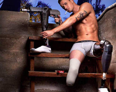 《勵志美軍》Brad Ivanchan　失去雙腿依舊能練出腹肌