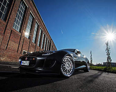 新鞋上身《Jaguar F-Type Coupe》性能升級預備中