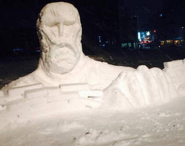 日大藝術學部被校方表揚的雪人 真不愧是雪上魔術師(?)