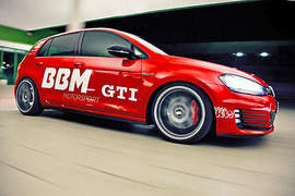 馬力300匹《VW Golf GTI》熱血小白球再進化 馬力300匹《VW Golf GTI》熱血小白球再進化