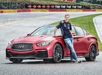 《Infiniti Q50 Eau Rouge》出現在F1賽道竟然不是要比快? 《Infiniti Q50 Eau Rouge》出現在F1賽道竟然不是要比快?