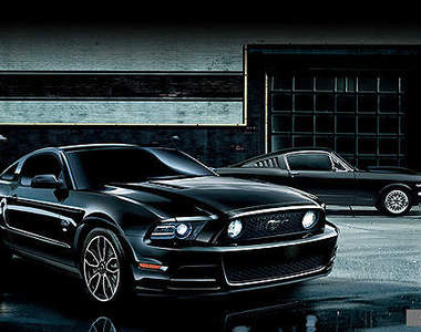 日本限量《福特野馬特別版》黑色上身更經典