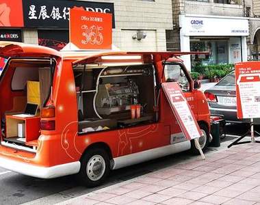 街角遇到愛，橘色行動咖啡車給你咖啡喝到爽！
