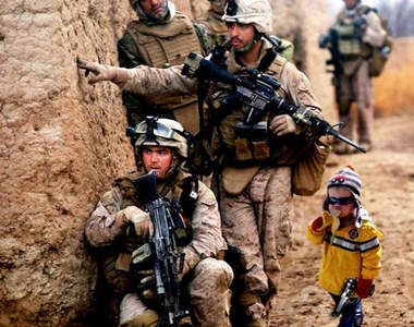 全美爆紅《吃香蕉男孩》不就吃個蕉也會紅喔