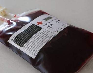 《血袋飲料》嗯…是已經沒有東西可以喝了嗎?!