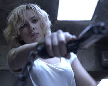 史嘉蕾《露西》新預告 這已經是超級英雄等級了...