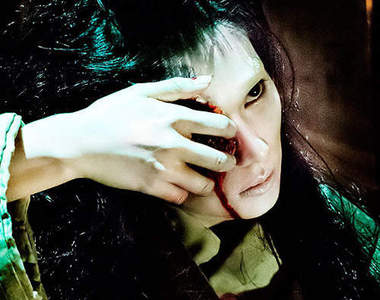 柴崎幸扮女鬼《食女(喰女)》滿滿是血的劇照預告通通送上